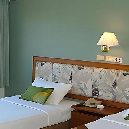 The Park Hotel Pattaya Exterior photo