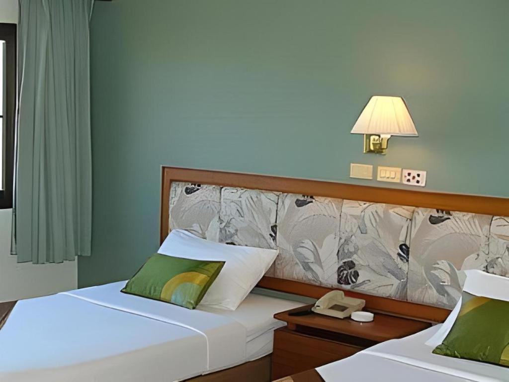 The Park Hotel Pattaya Exterior photo