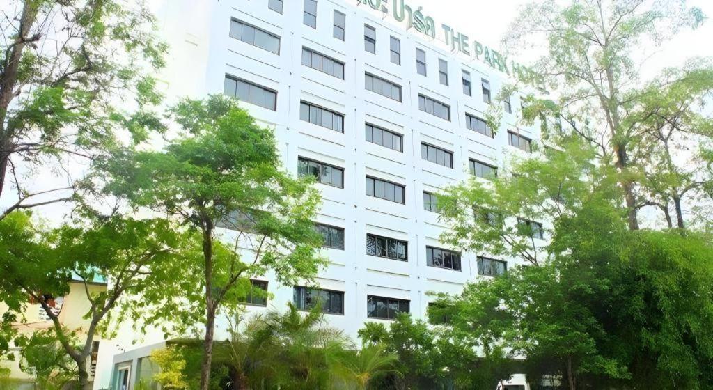 The Park Hotel Pattaya Exterior photo