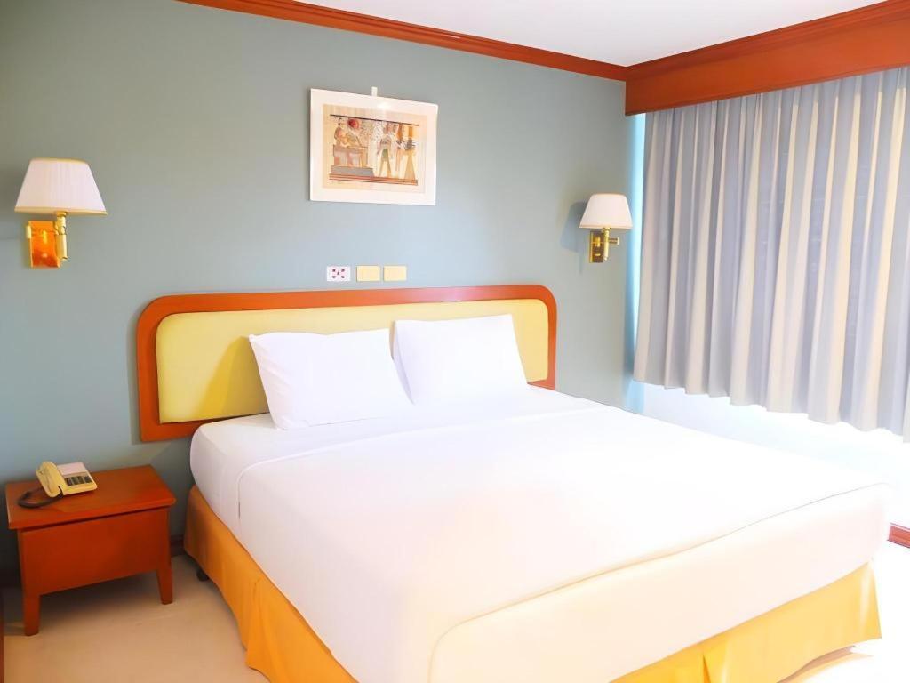 The Park Hotel Pattaya Exterior photo
