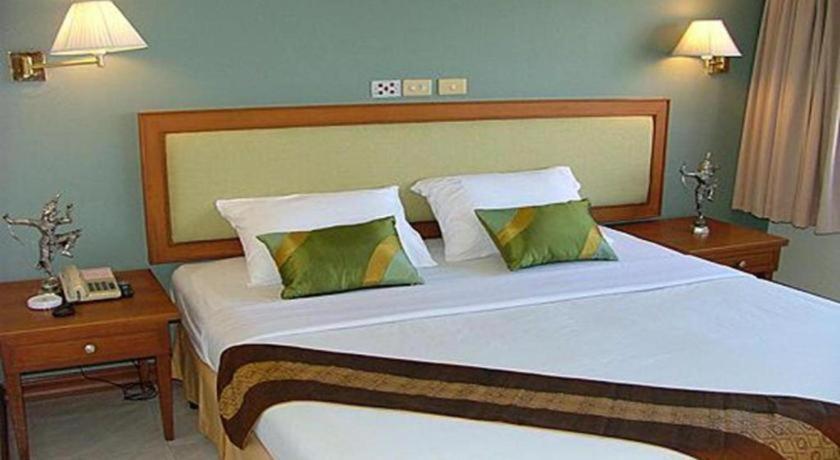The Park Hotel Pattaya Exterior photo